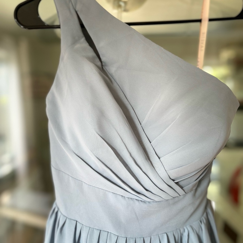 Elegant One-Shoulder Gray Dress